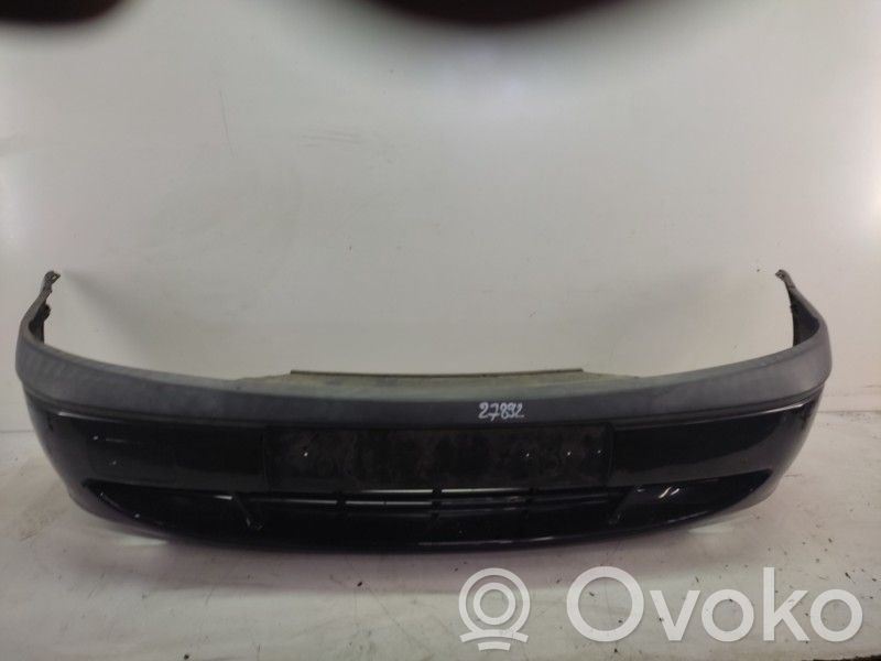 Ford Fiesta Parachoques delantero 