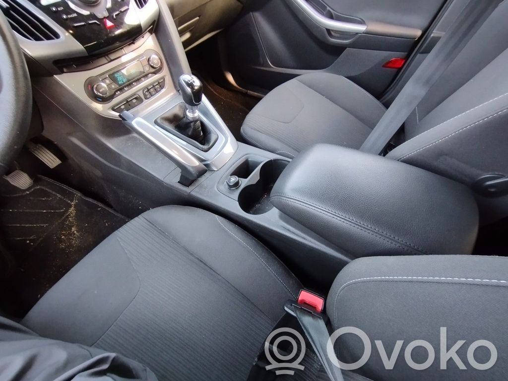 Ford Focus Center console 