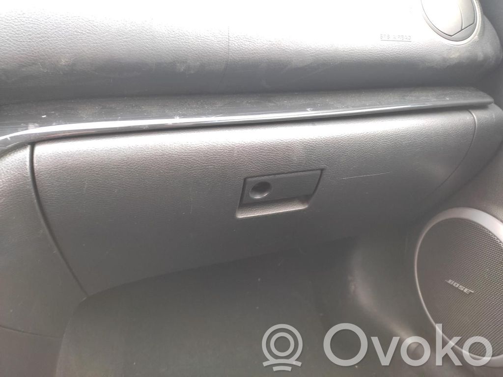Mazda 6 Daiktadėžės (bordačioko) komplektas 