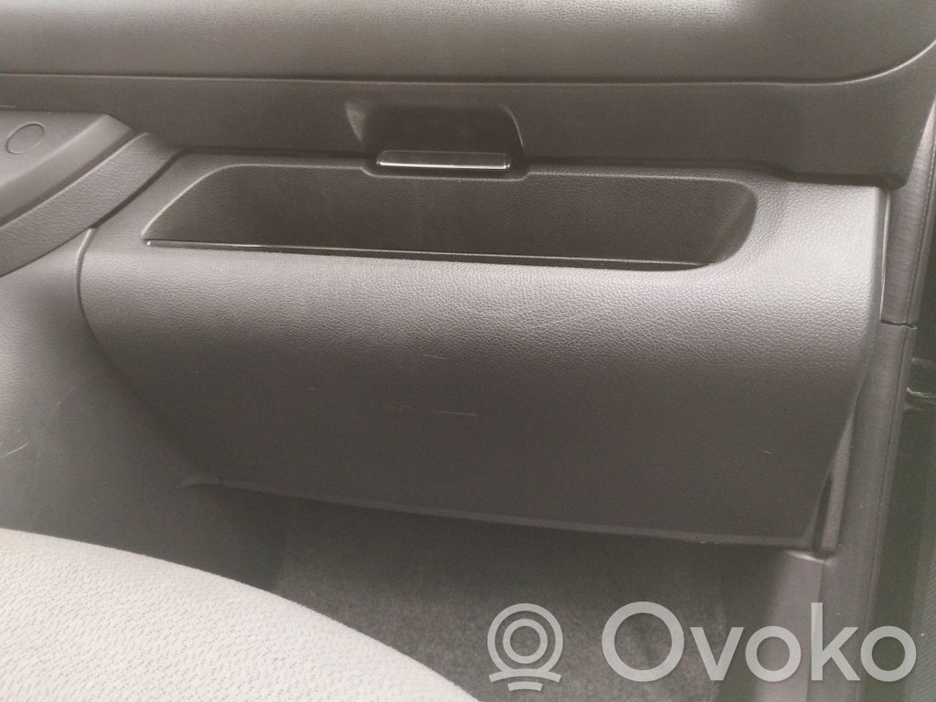 Nissan Note (E11) Daiktadėžės (bordačioko) komplektas 