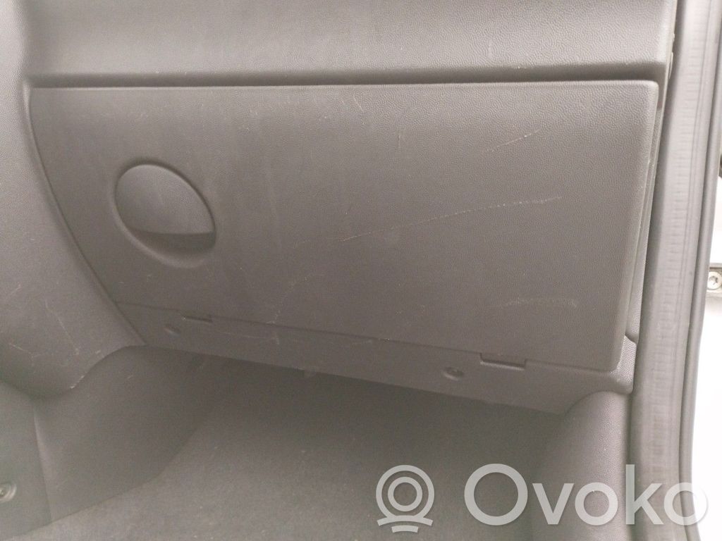 Opel Combo C Daiktadėžės (bordačioko) komplektas 