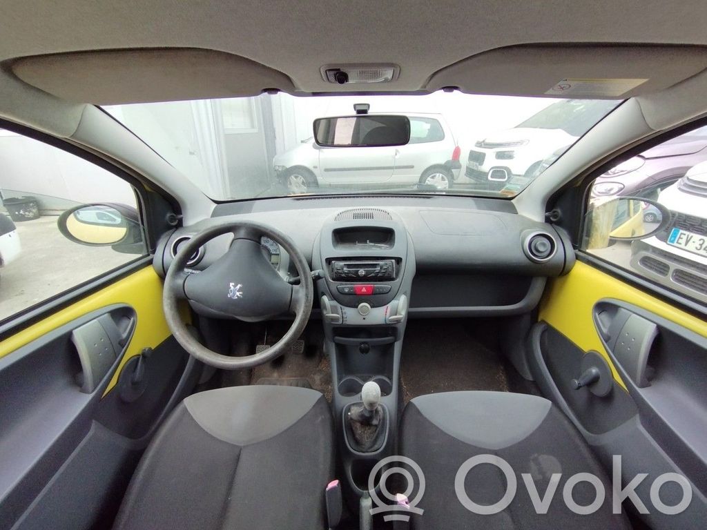 Peugeot 107 Centrinė konsolė 