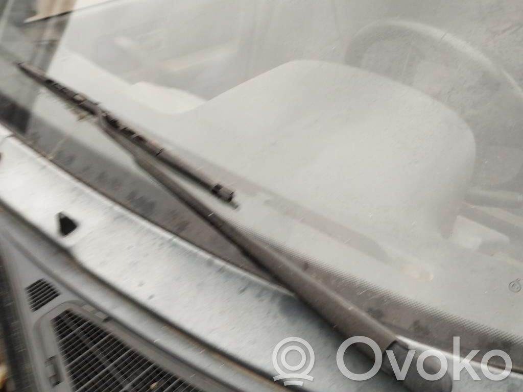Renault Clio I Ramię wycieraczki szyby przedniej / czołowej 