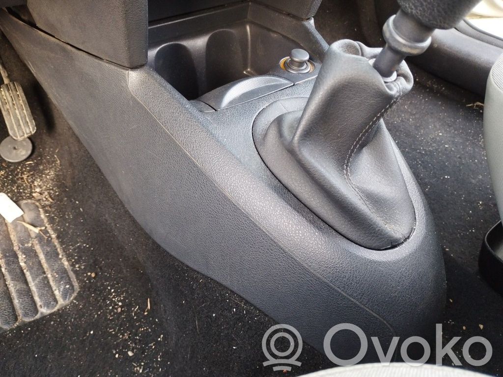 Renault Clio II Center console 