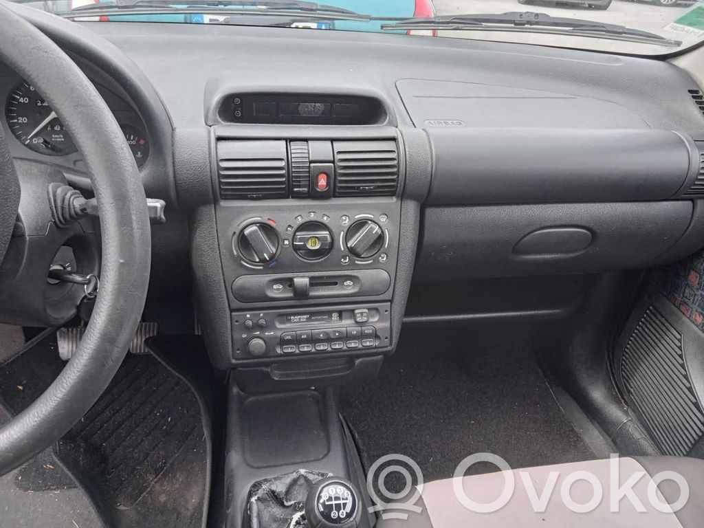 Opel Corsa B Hazard light switch 