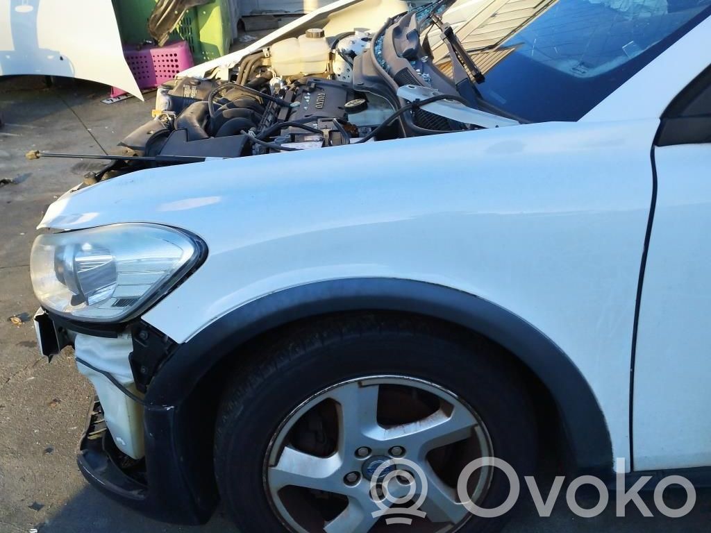 Volvo C30 Крыло 