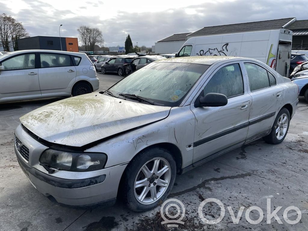 Volvo S60 Etusumuvalo 