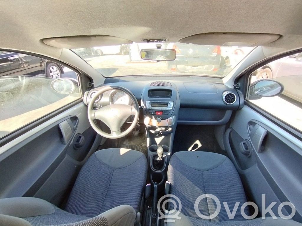 Peugeot 107 Centrinė konsolė 