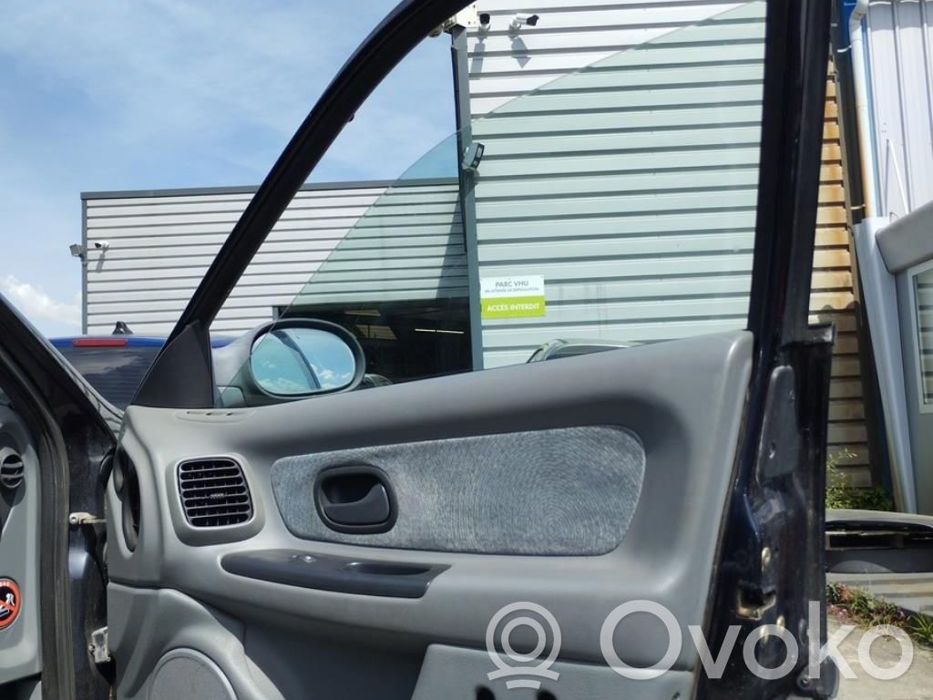 Renault Laguna I Încuietoare ușă față 