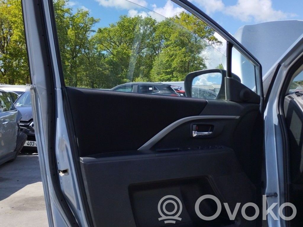 Mazda 5 Priekšpusē slēdzene 