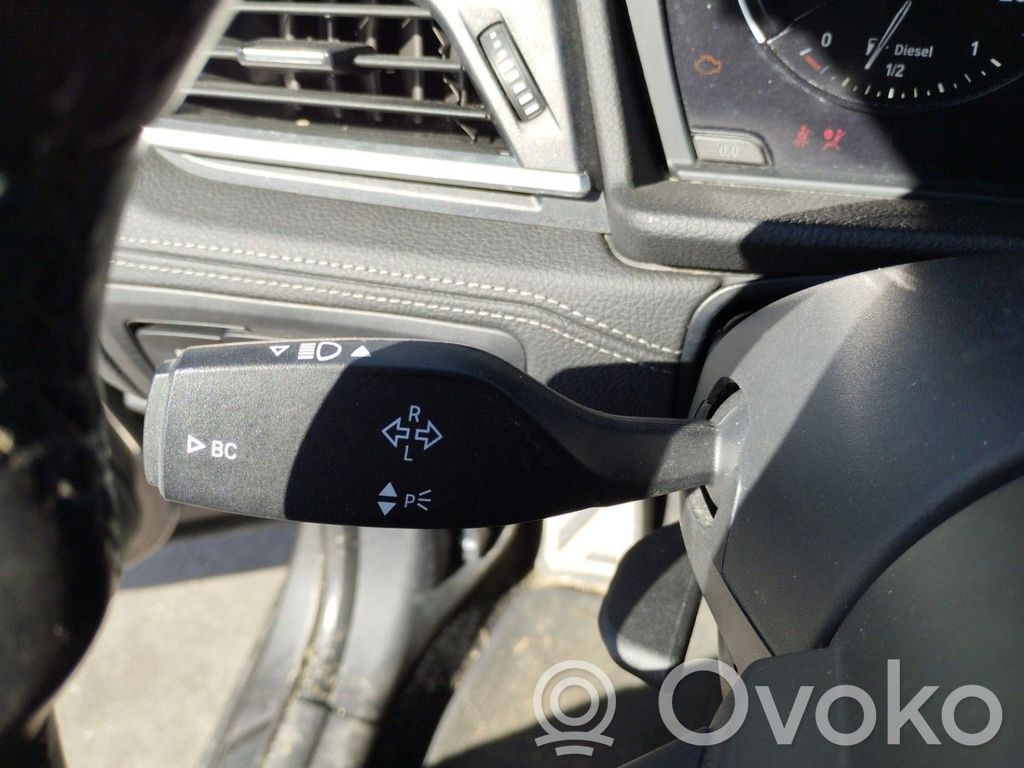 BMW 2 F46 Indicator stalk 