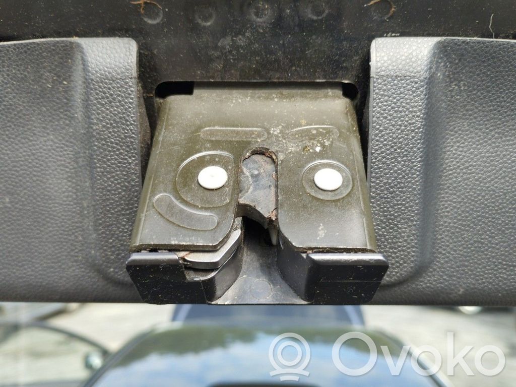 Mazda 3 I Tailgate/trunk/boot lock/catch/latch 