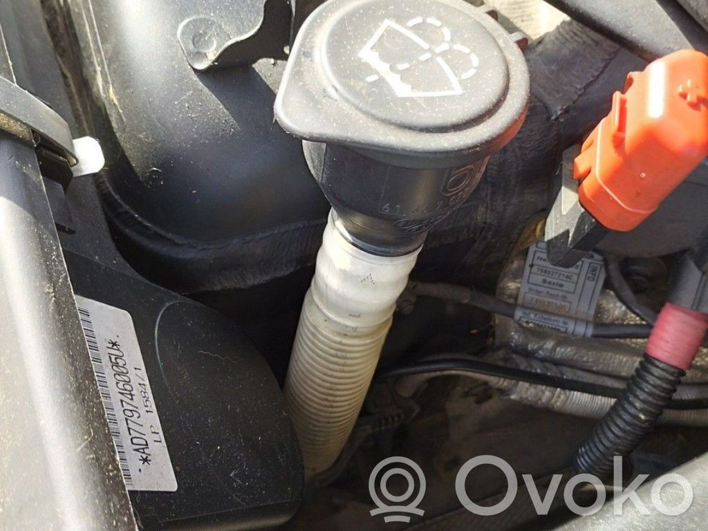BMW 1 E81 E87 Rezervor lichid spălare parbriz 