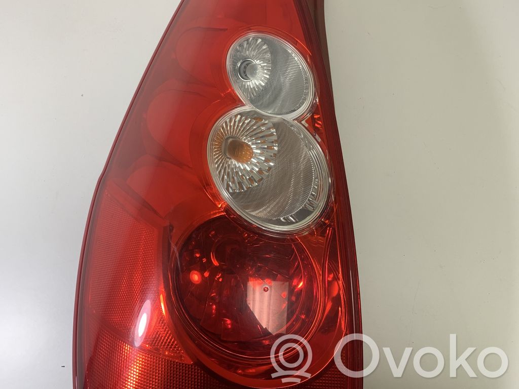 Mazda 5 Galinis žibintas kėbule 