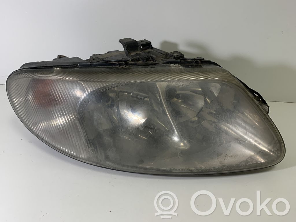 Chrysler Voyager Priekinis žibintas 