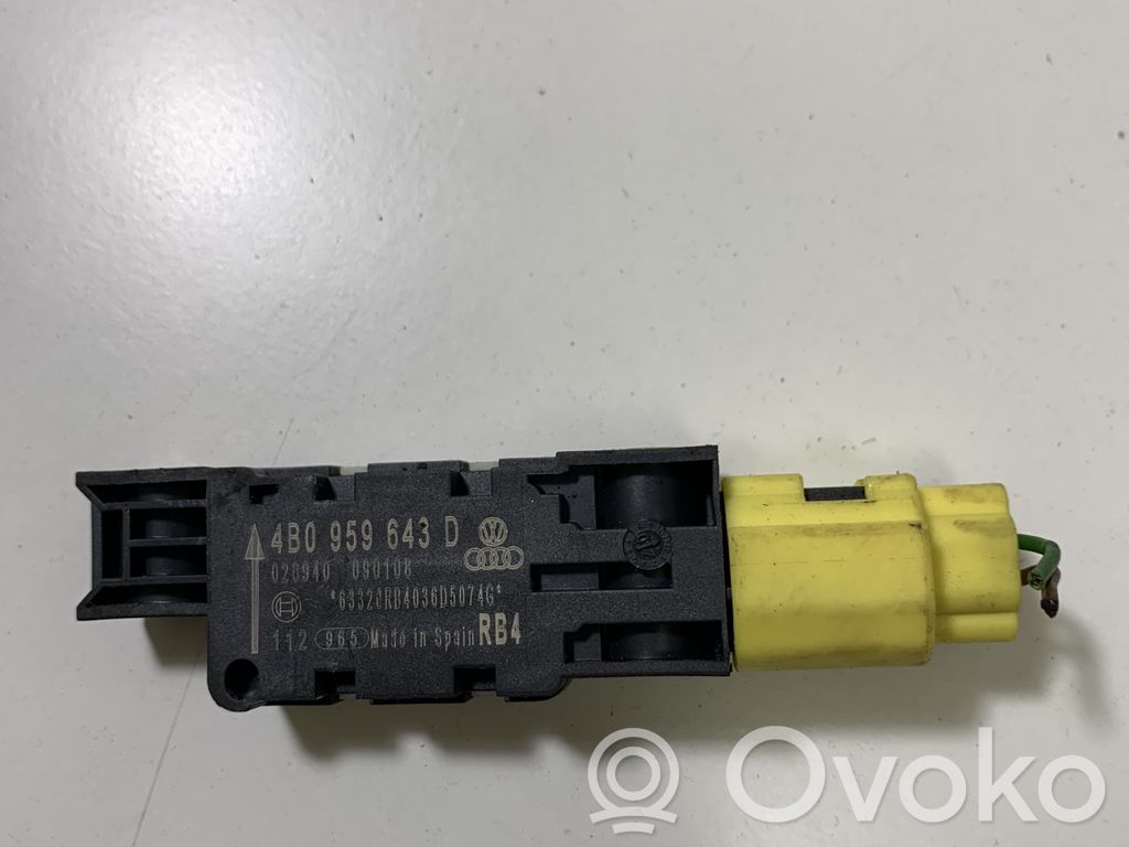 Audi A8 S8 D3 4E Airbagsensor Crashsensor Drucksensor 
