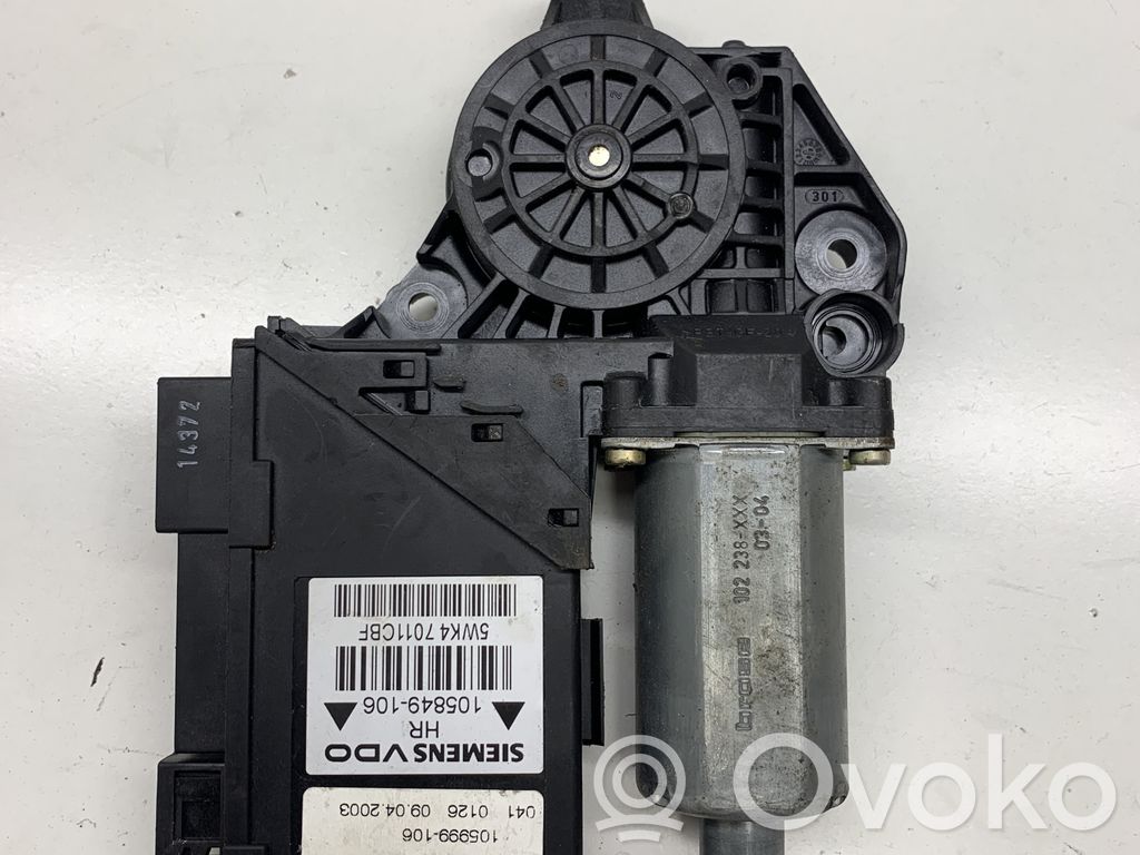 Audi A4 S4 B7 8E 8H Silniczek podnoszenia szyby drzwi tylnych 