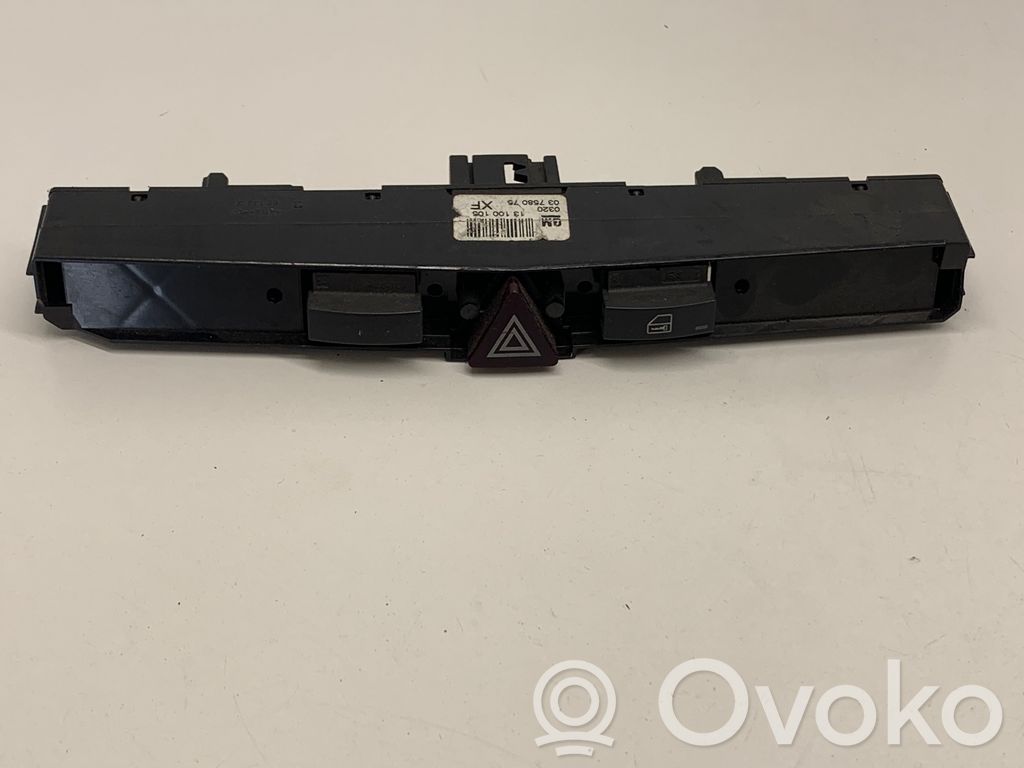 Opel Astra H Botón interruptor de luz de peligro 