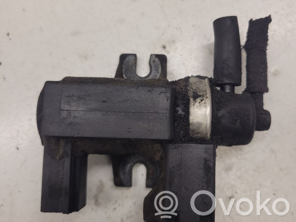 Audi A4 S4 B7 8E 8H Zawór podciśnienia / Elektrozawór turbiny 