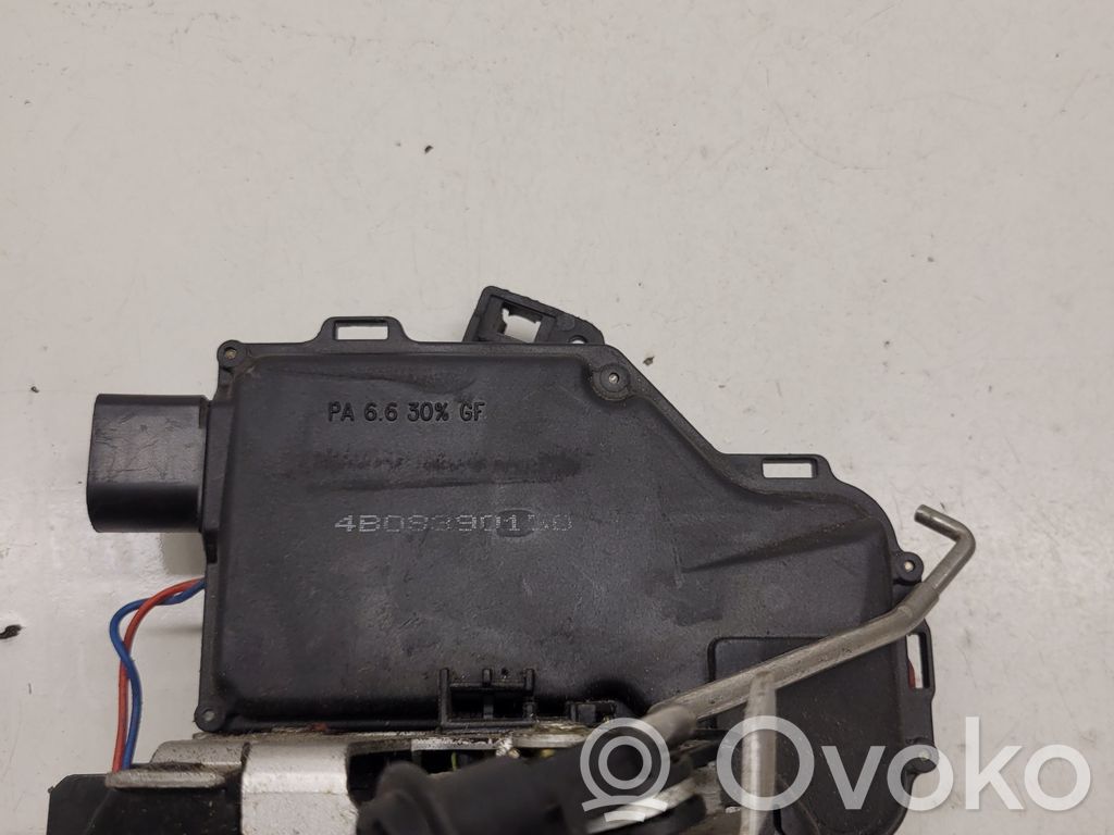 Audi A6 S6 C5 4B Zamek drzwi tylnych 
