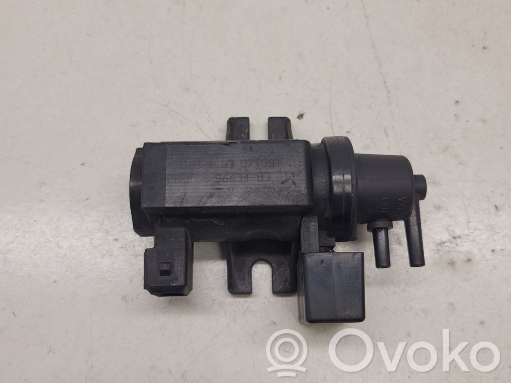 BMW 5 E60 E61 Turboahtimen magneettiventtiili 