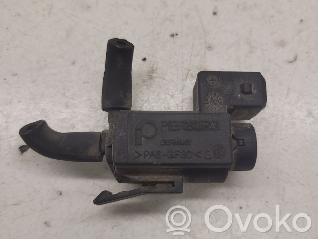 Opel Zafira A Válvula de vacío 