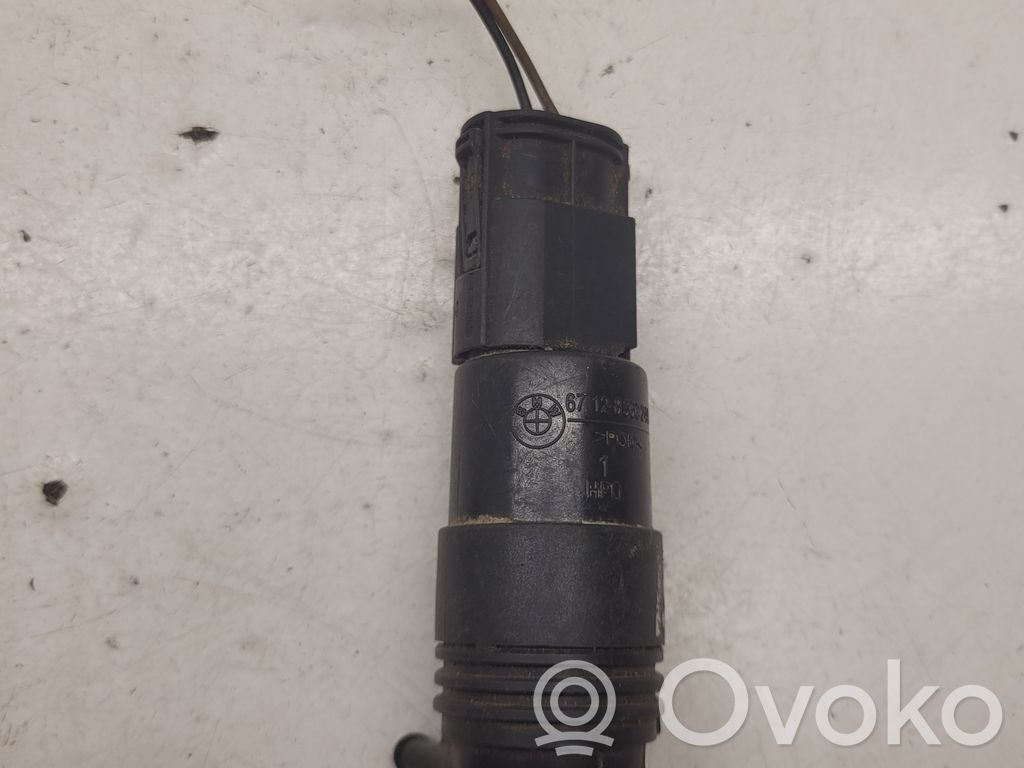 BMW 5 E60 E61 Windscreen/windshield washer pump 
