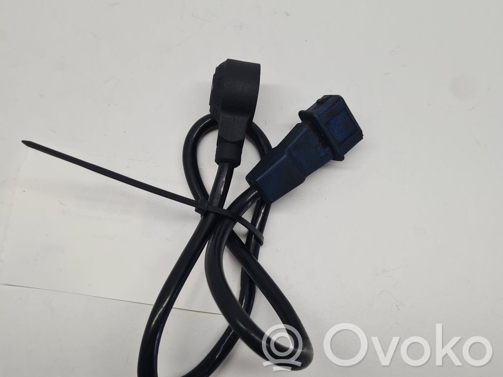 Audi A4 S4 B5 8D Klopfsensor 