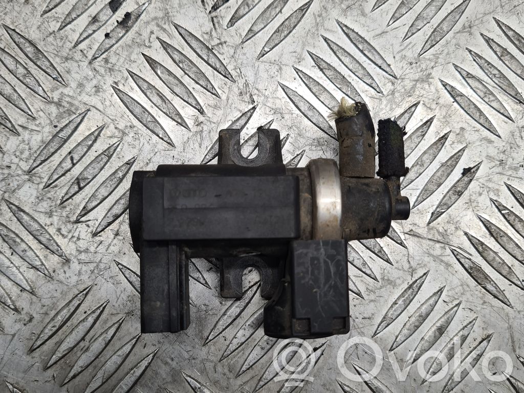 Audi A4 S4 B7 8E 8H Zawór podciśnienia / Elektrozawór turbiny 