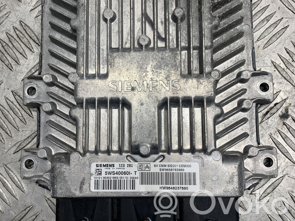 Peugeot 607 Engine control unit/module 