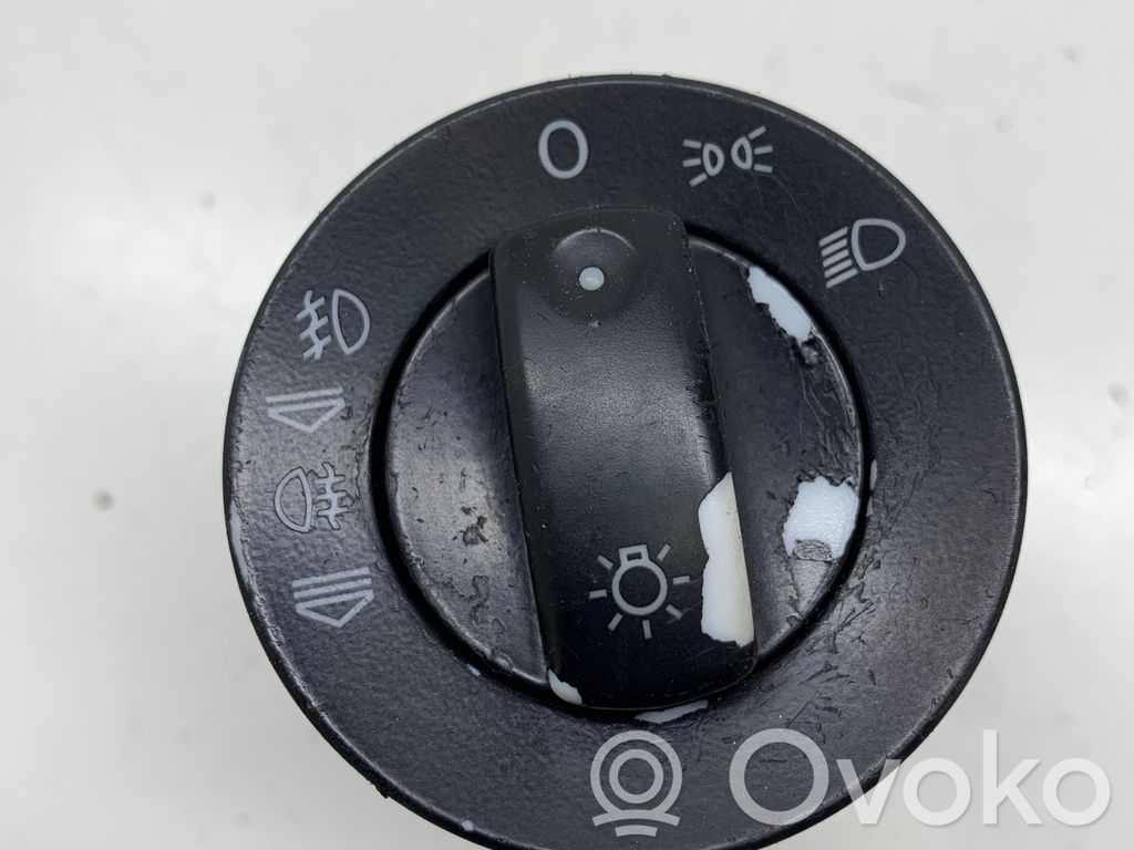 Interruptor de luz   8E0941531C,8E0941531C5PR