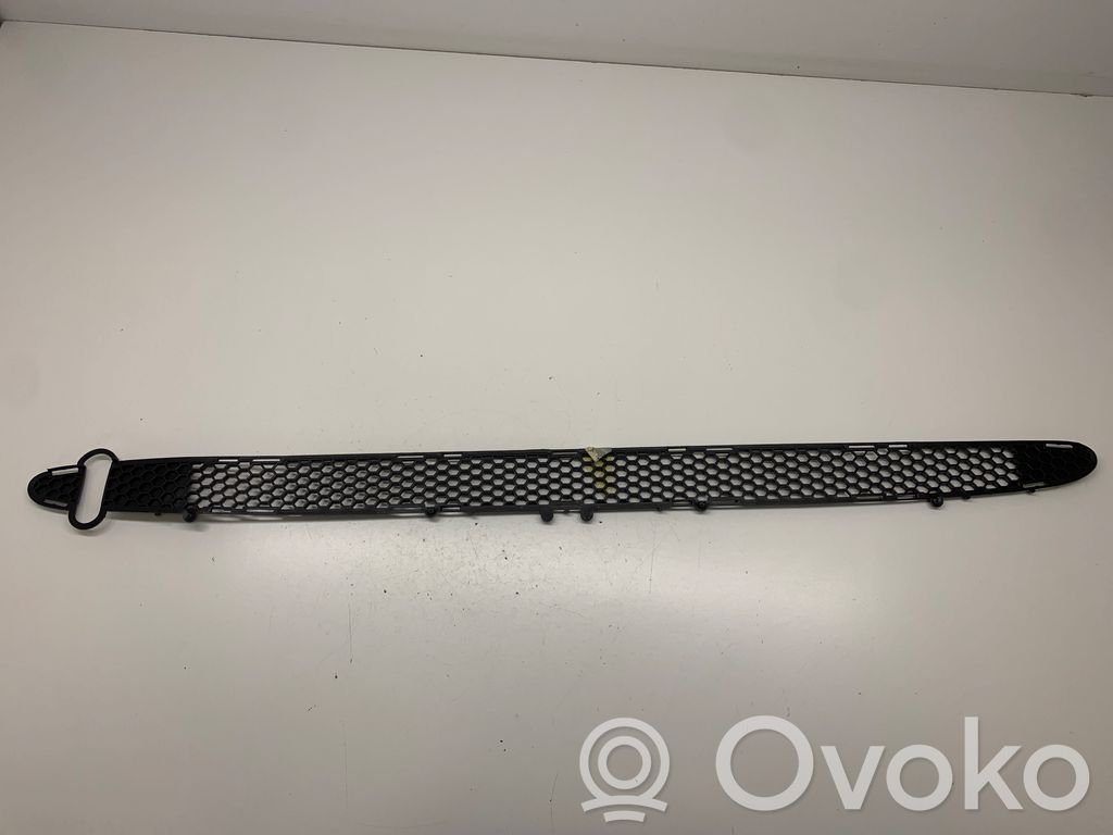 Ford Escort Front bumper lower grill 