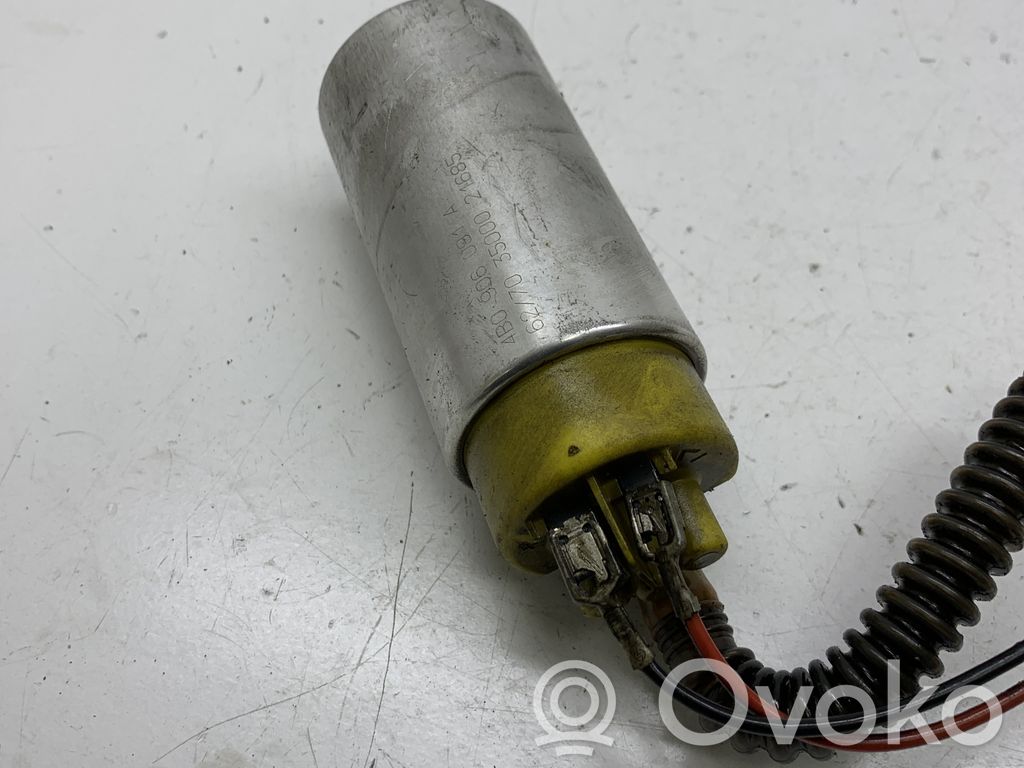 Audi A4 S4 B5 8D Bomba interna de combustible 