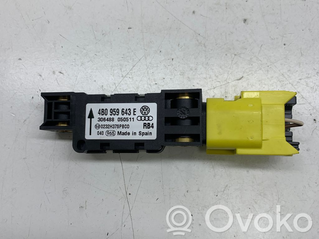 Czujnik uderzenia Airbag   4B0959643E,0232H37SPBC0,050511