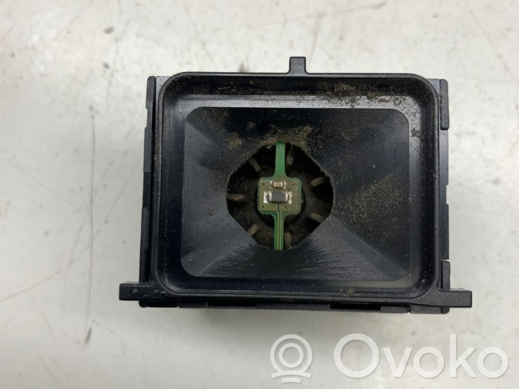 Interior temperature sensor   3D0907542,6PT00830300,2311