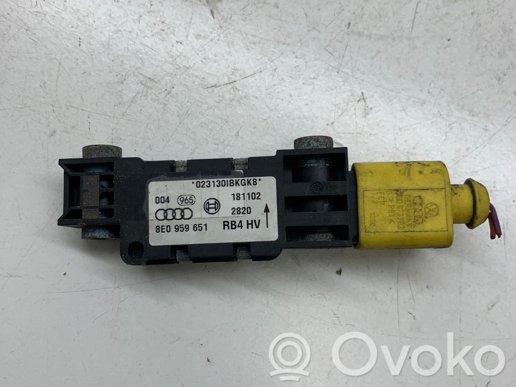 Audi A4 S4 B6 8E 8H Czujnik uderzenia Airbag 