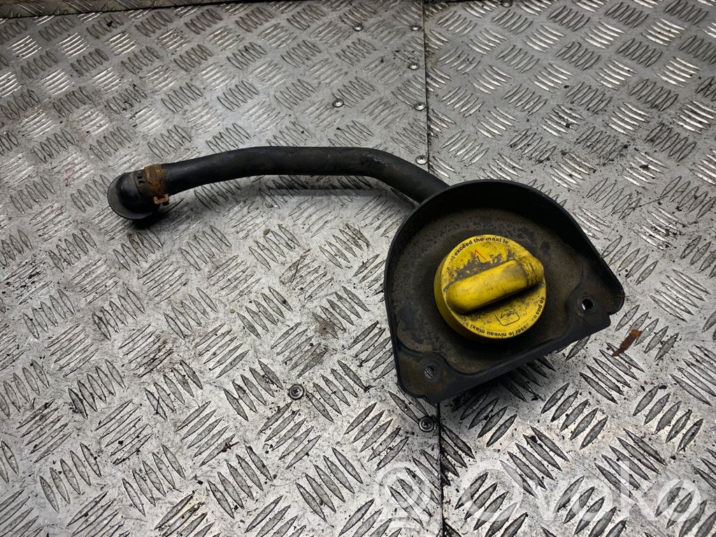 Renault Espace -  Grand espace V Oil filler cap 