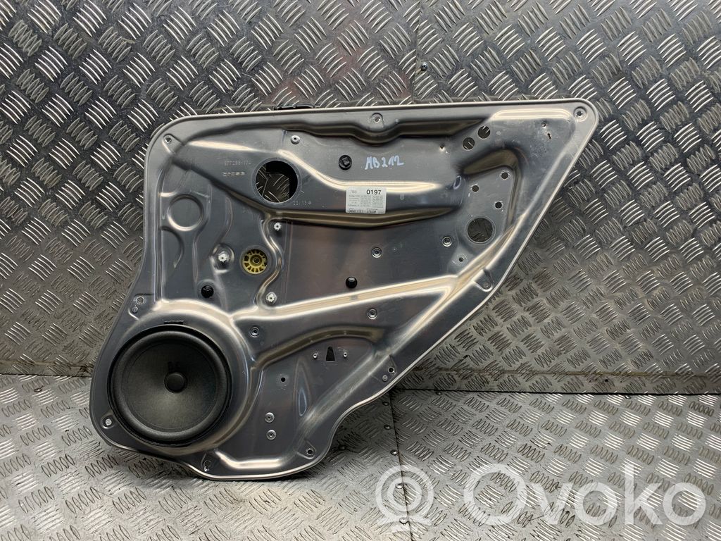 Mercedes-Benz E W212 Mechanizm podnoszenia szyby tylnej bez silnika 