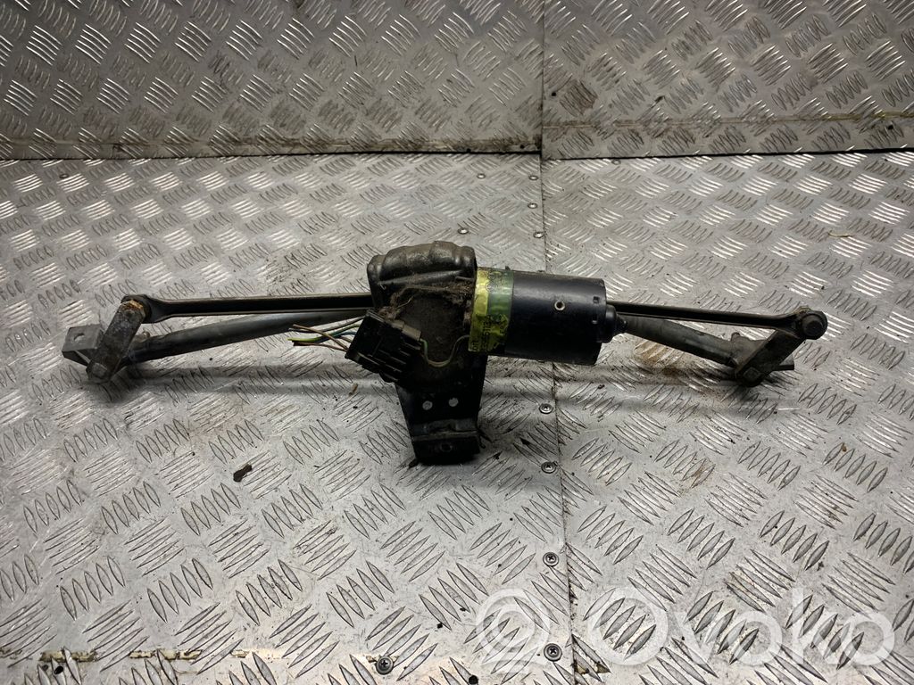Audi 80 90 S2 B4 Etupyyhkimen vivusto ja moottori 