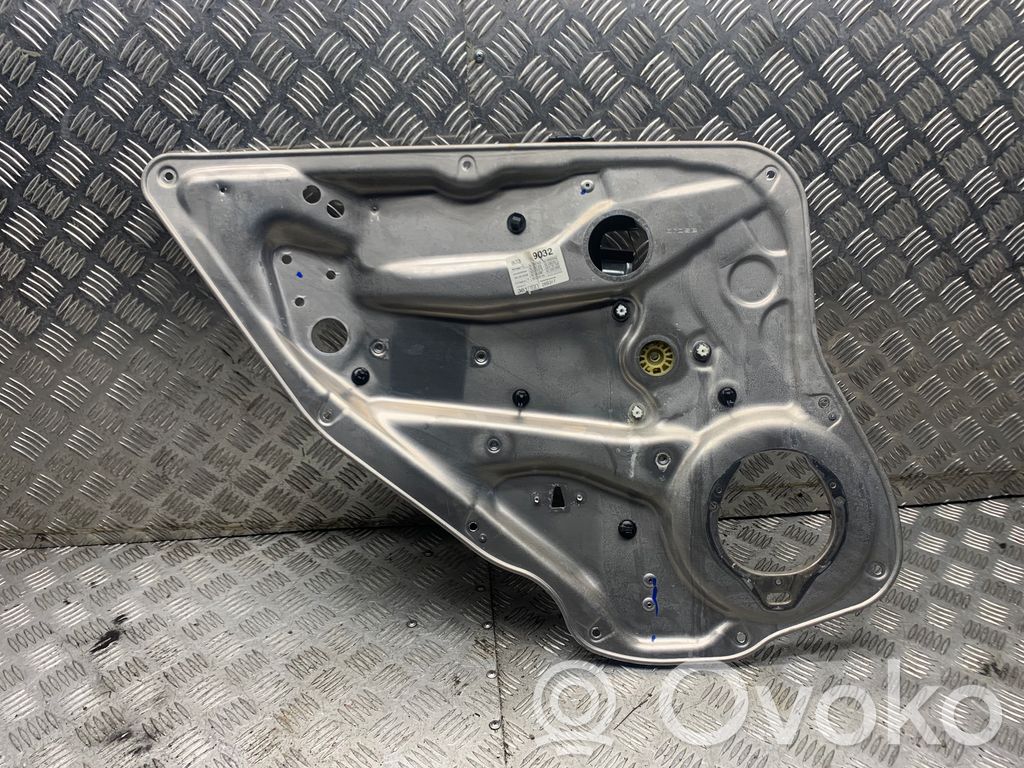 Mercedes-Benz E W212 Mechanizm podnoszenia szyby tylnej bez silnika 