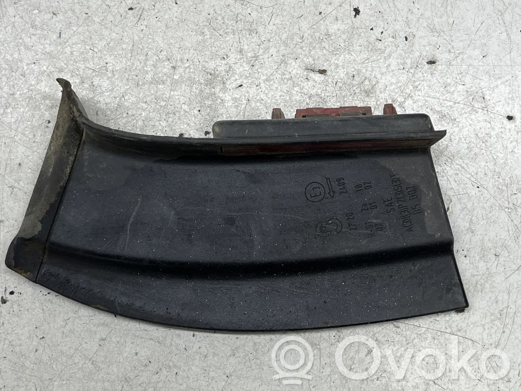 Volkswagen PASSAT B6 Reflector spate 