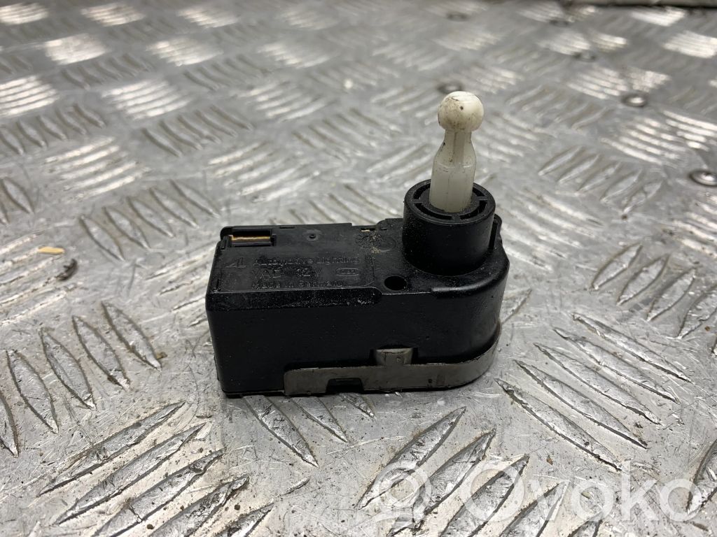Audi A4 S4 B9 Scheinwerferstellmotor 