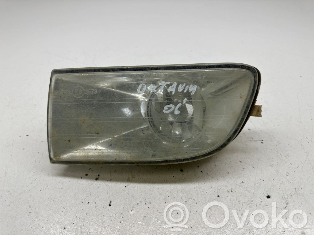 Skoda Octavia Mk2 (1Z) Światło przeciwmgłowe przednie 
