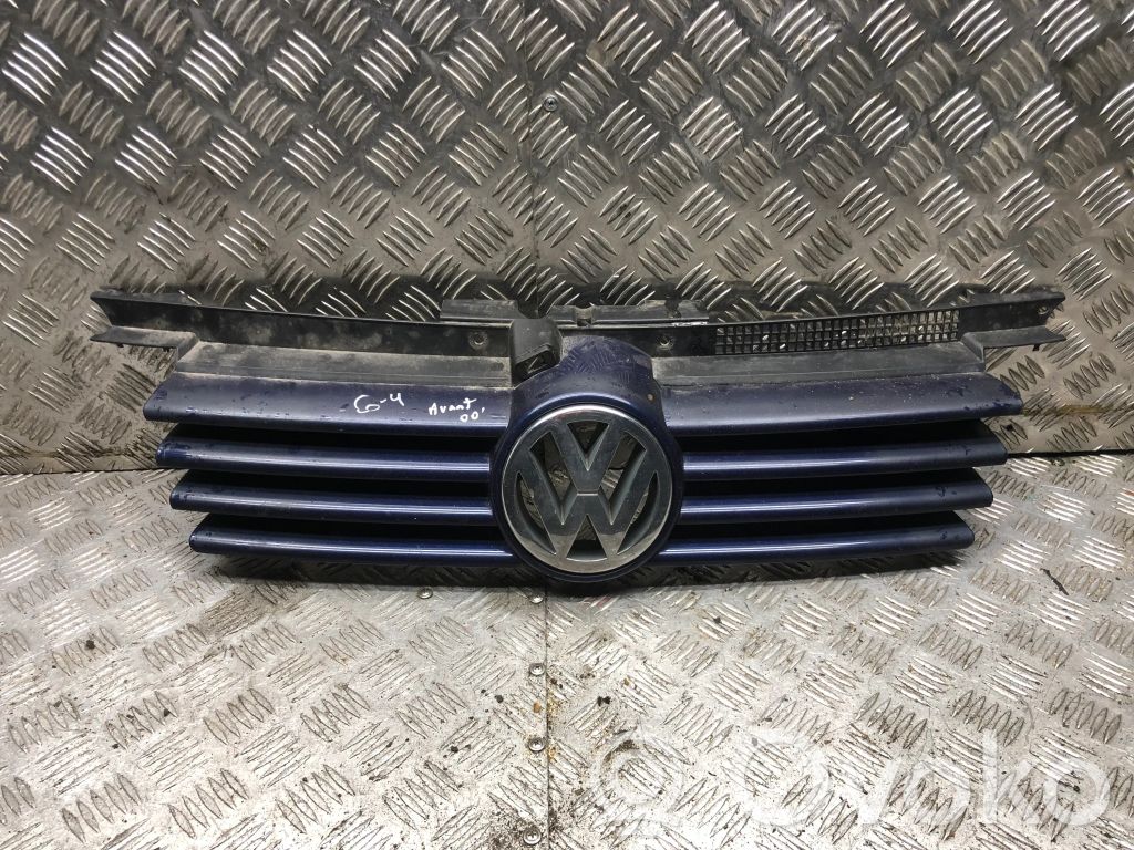 Volkswagen Golf IV Etupuskurin ylempi jäähdytinsäleikkö 