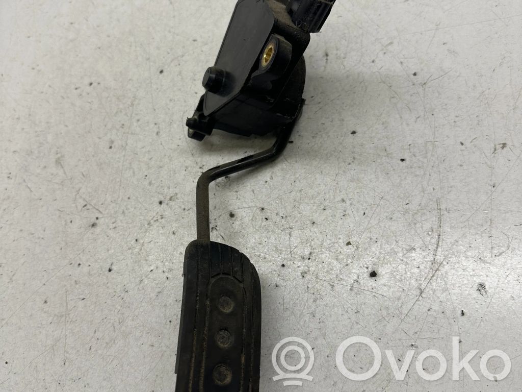 Nissan Note (E11) Accelerator throttle pedal 