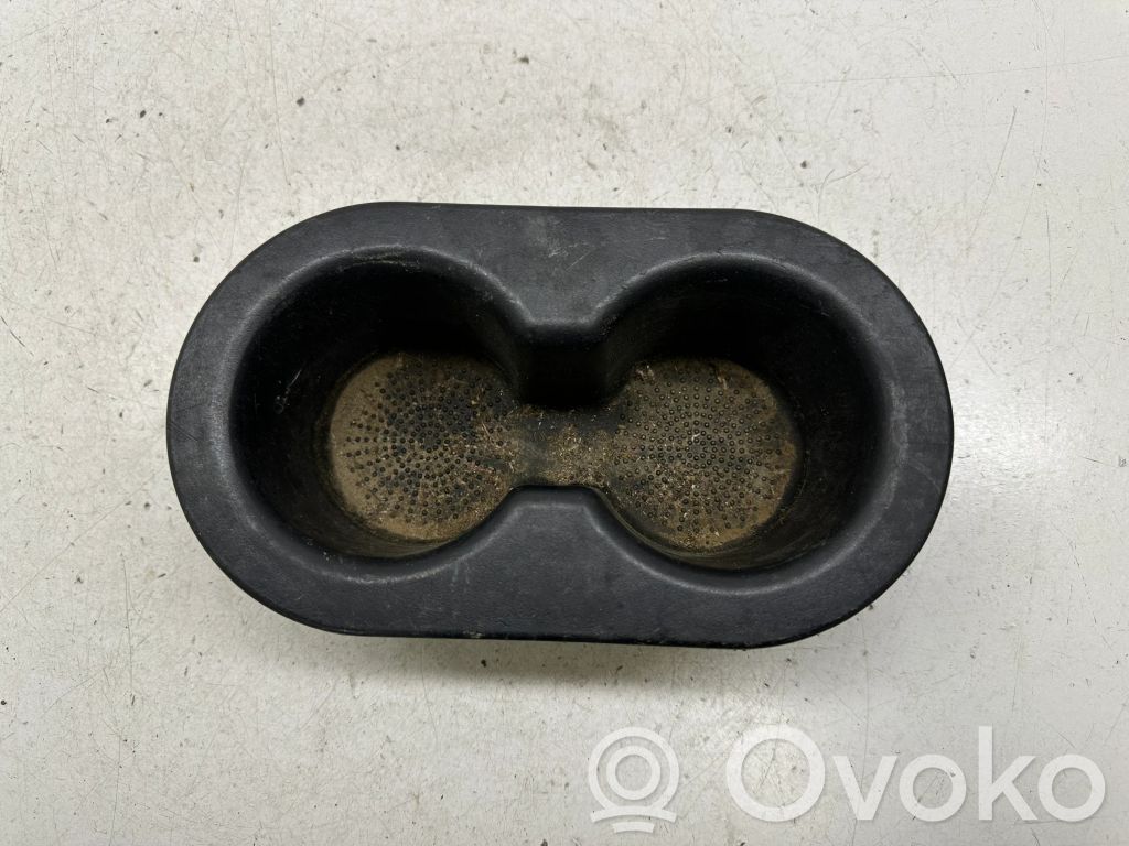 Dodge RAM Cup holder front 