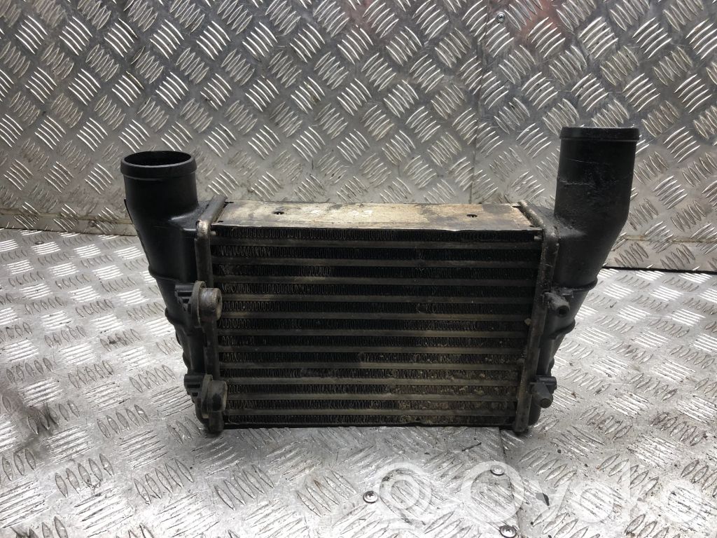 Volkswagen PASSAT B5 Radiador intercooler 