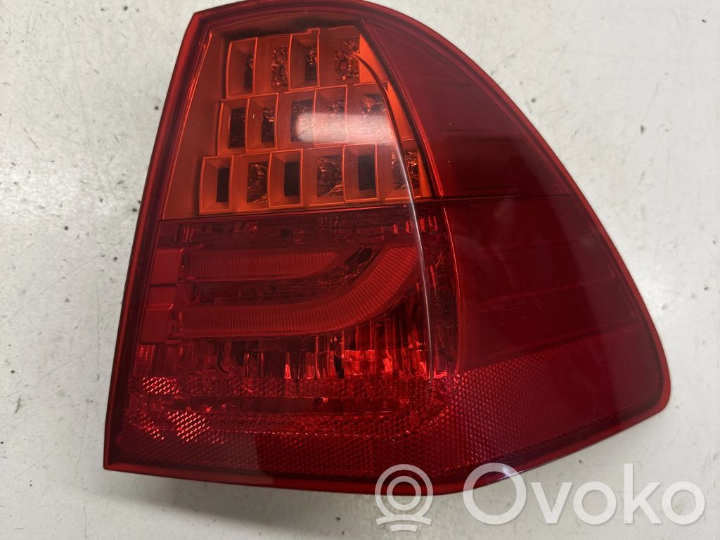 Rear/tail lights