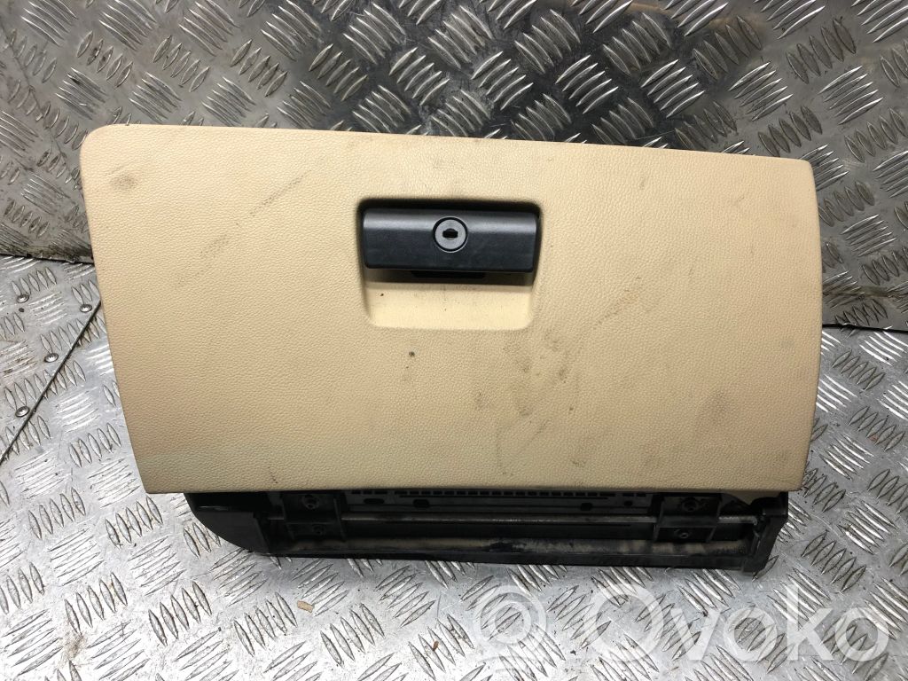 BMW 3 E90 E91 Glove box set 
