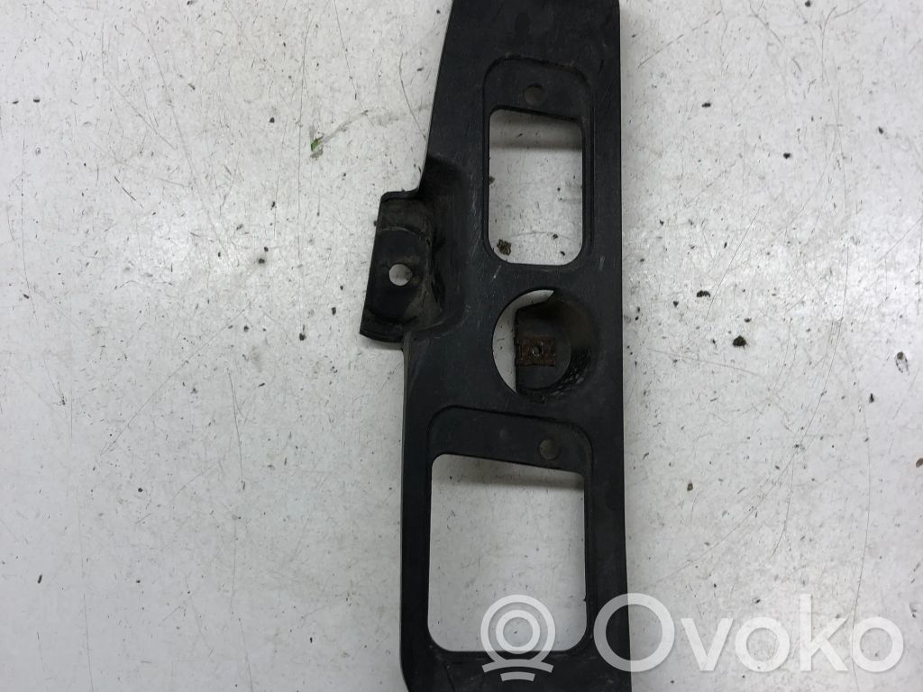 BMW X3 E83 Galinis laikiklis bamperio 